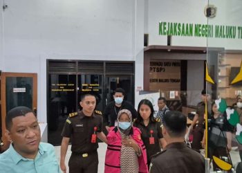 Dana BOS Disunat, Kepsek SDN 23 Malteng Ditahan Jaksa