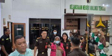 Dana BOS Disunat, Kepsek SDN 23 Malteng Ditahan Jaksa