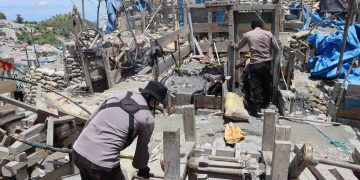 Dinahkodai Polda Maluku, Polres Buru Sisir Gunung Botak dan Bongkar Tenda Para Penambang Ilegal