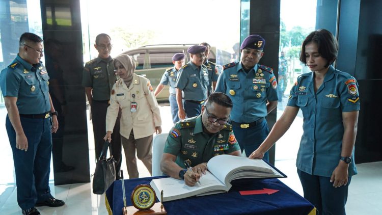 Kapusjarah TNI Survei Data Dukungan Pembuatan Sejarah Operasi TNI di Kodaeral IX Ambon 