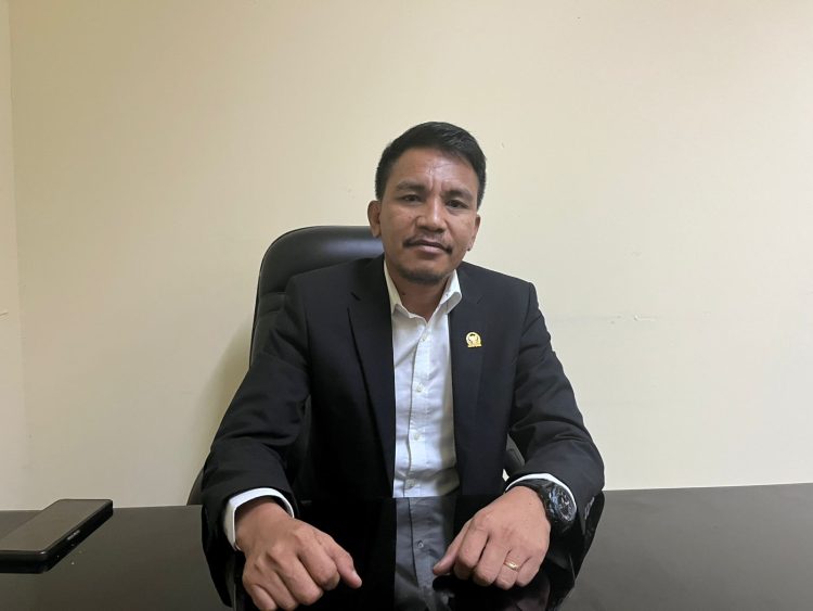 Leletnya Administrasi Menghambat Pembangunan Infrastruktur Maluku, Alhidayat Soroti Sejumlah Kadis