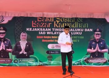 Kejati dan IAD Maluku Gelar Bakti Sosial dan Bazar Ramadan, Ada 350 Paket Sembako Yang Dibagikan