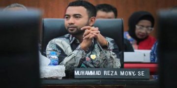 Pukul Sapu Lidi di Negeri Morella – Reza Mony: Simbol Keberanian dan Solidaritas Warga