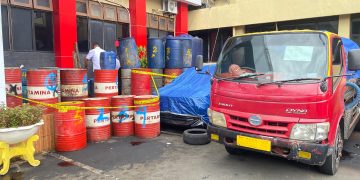 Ditreskrimsus Polda Maluku Amankan Tiga Tersangka Praktik BBM Oplosan di Ambon