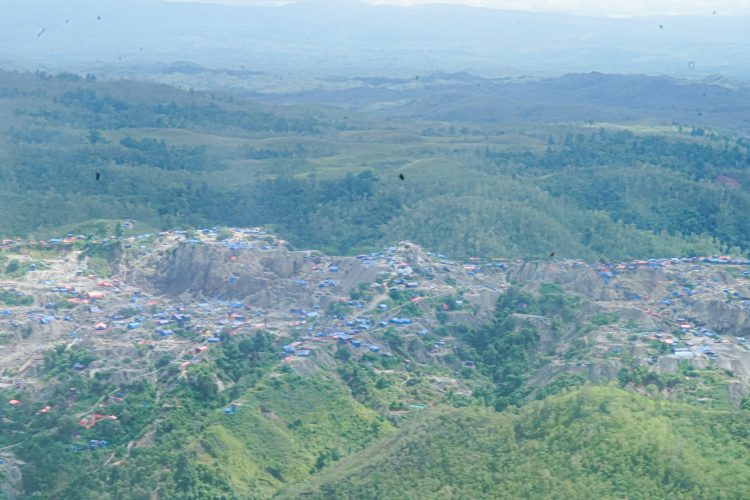 Langkah Awal Penertiban, Satgas PKH Pantau Aktivitas Tambang Ilegal Gunung Botak Lewat Udara